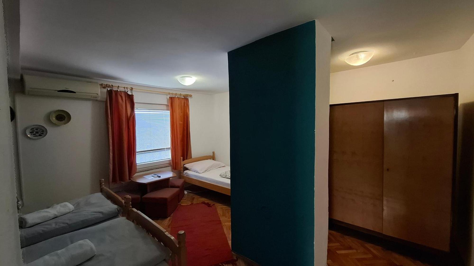 Aventurin Rooms Slunj Rum bild