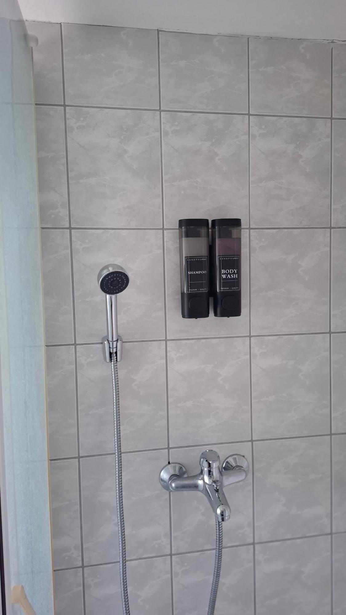 Aventurin Rooms Slunj Rum bild